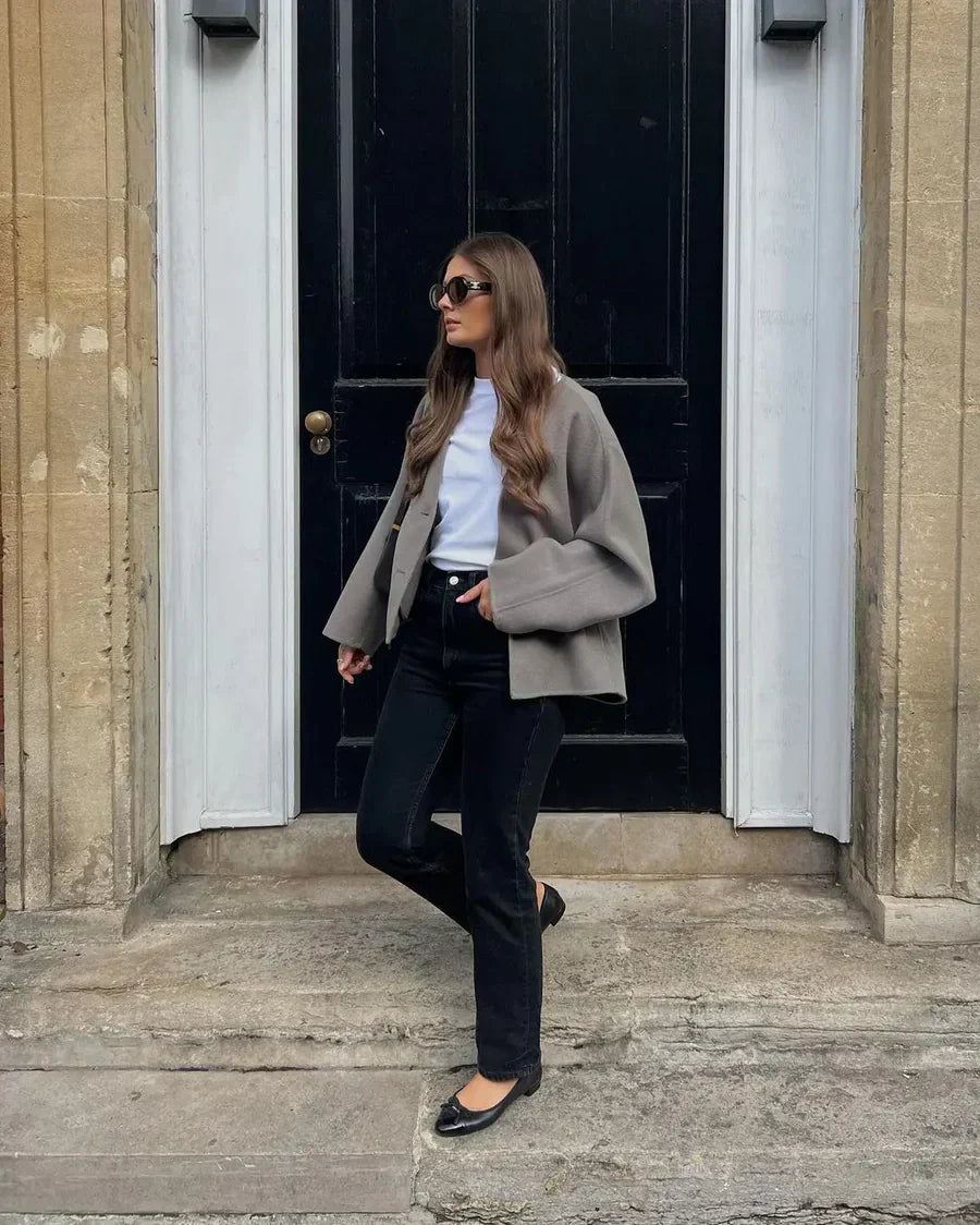 Veste au design réfléchi