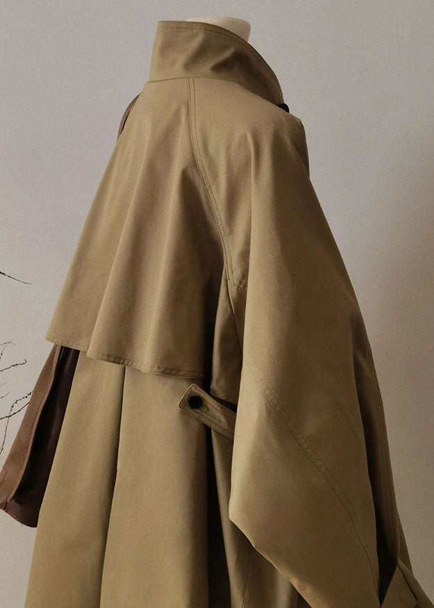 Trench-coat français kaki à col Claudine, fermeture éclair et patchwork, manches longues