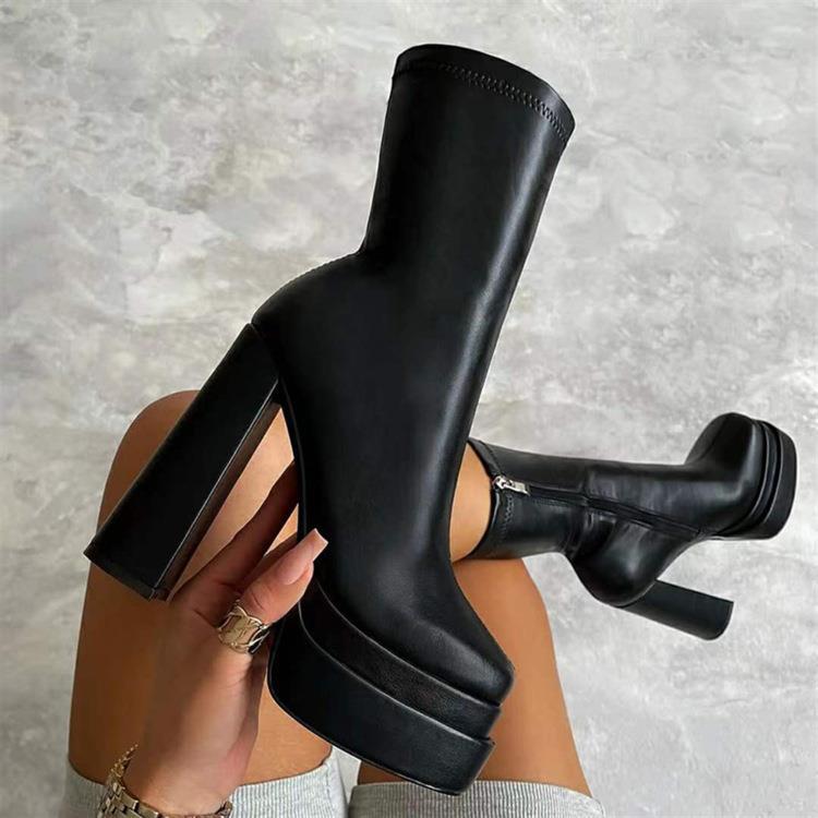 Bottes Orthopédiques Gracieuses au Look Moderne