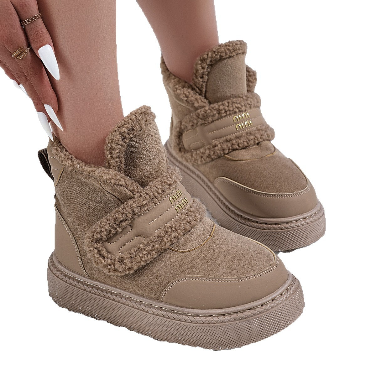 Chaussures Orthopédiques Gracieuses au Look Moderne