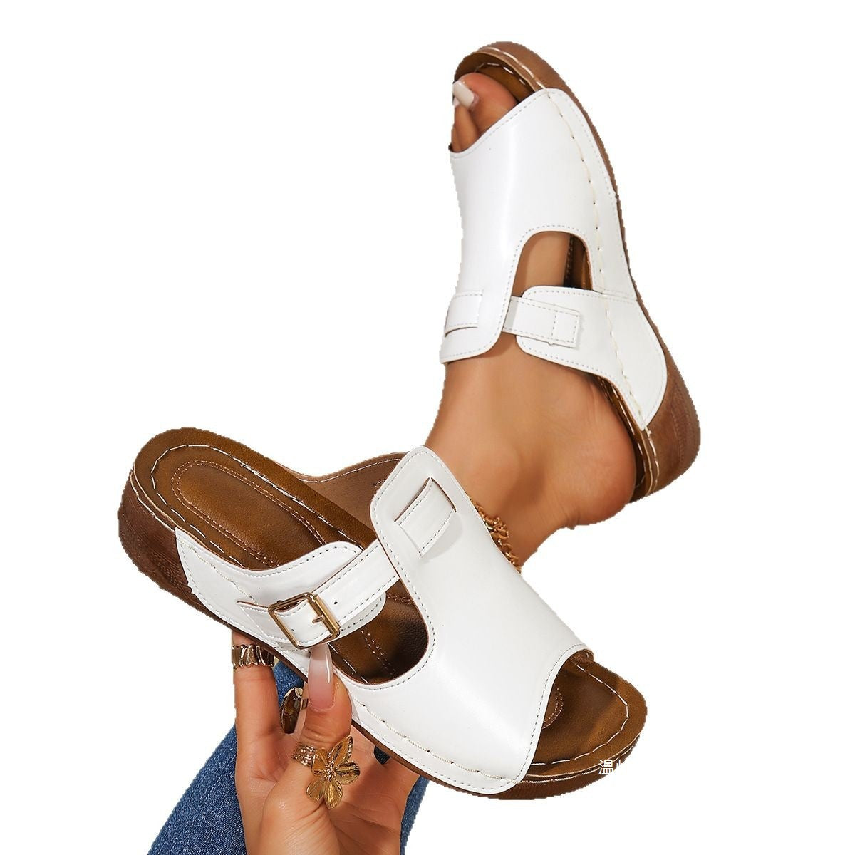 Sandales Orthopédiques Gracieuses au Look Moderne