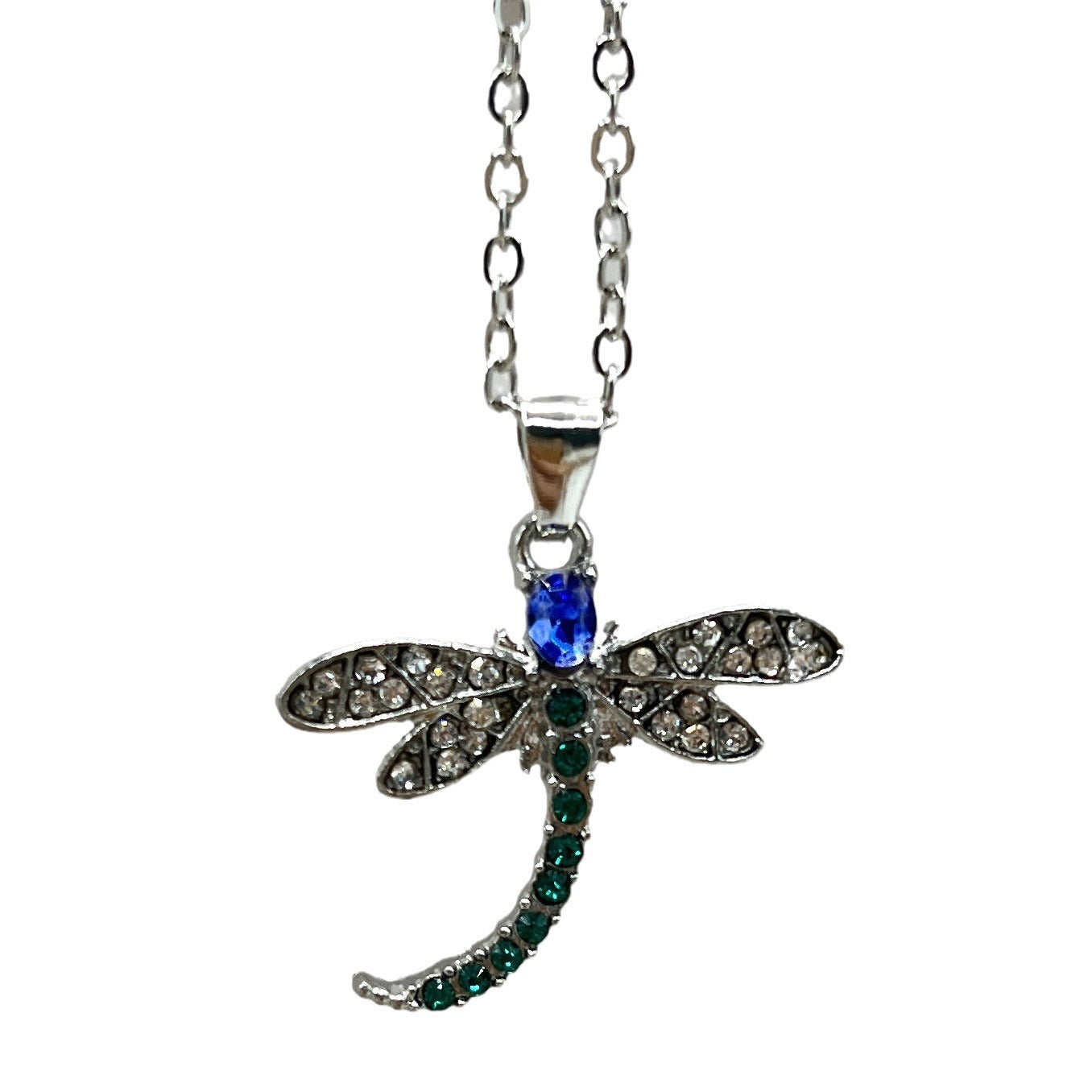 Collier classique au charme intemporel