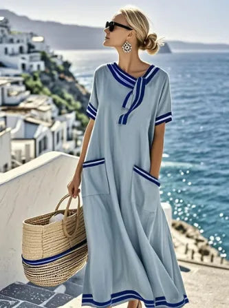 Discret et élégant Robe