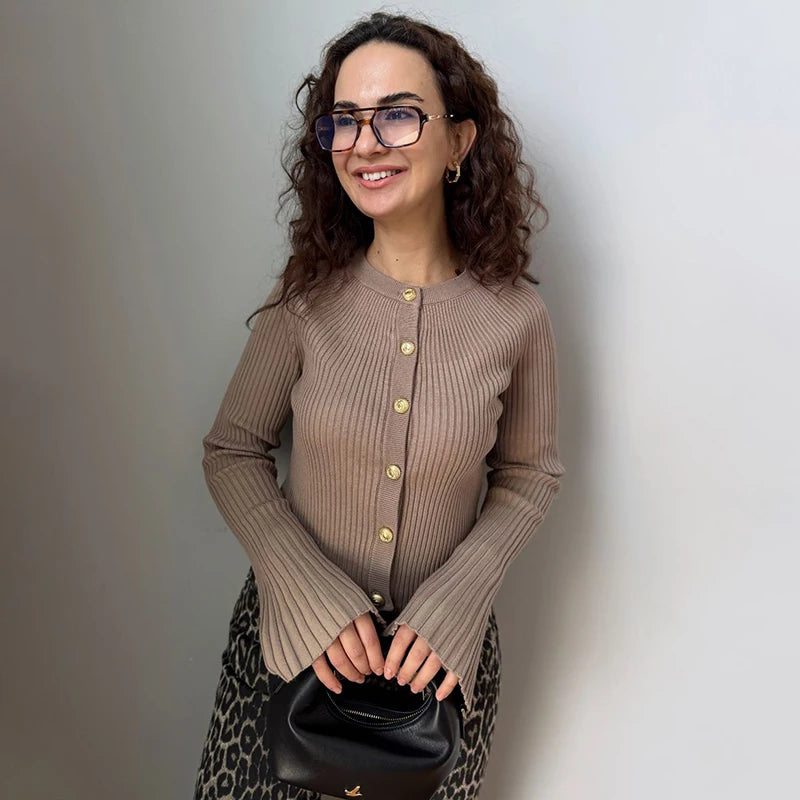 Discret et élégant Pull