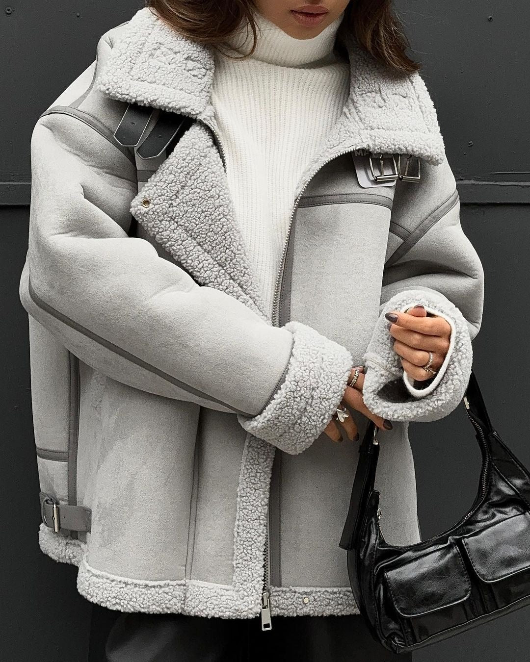 Veste au design réfléchi
