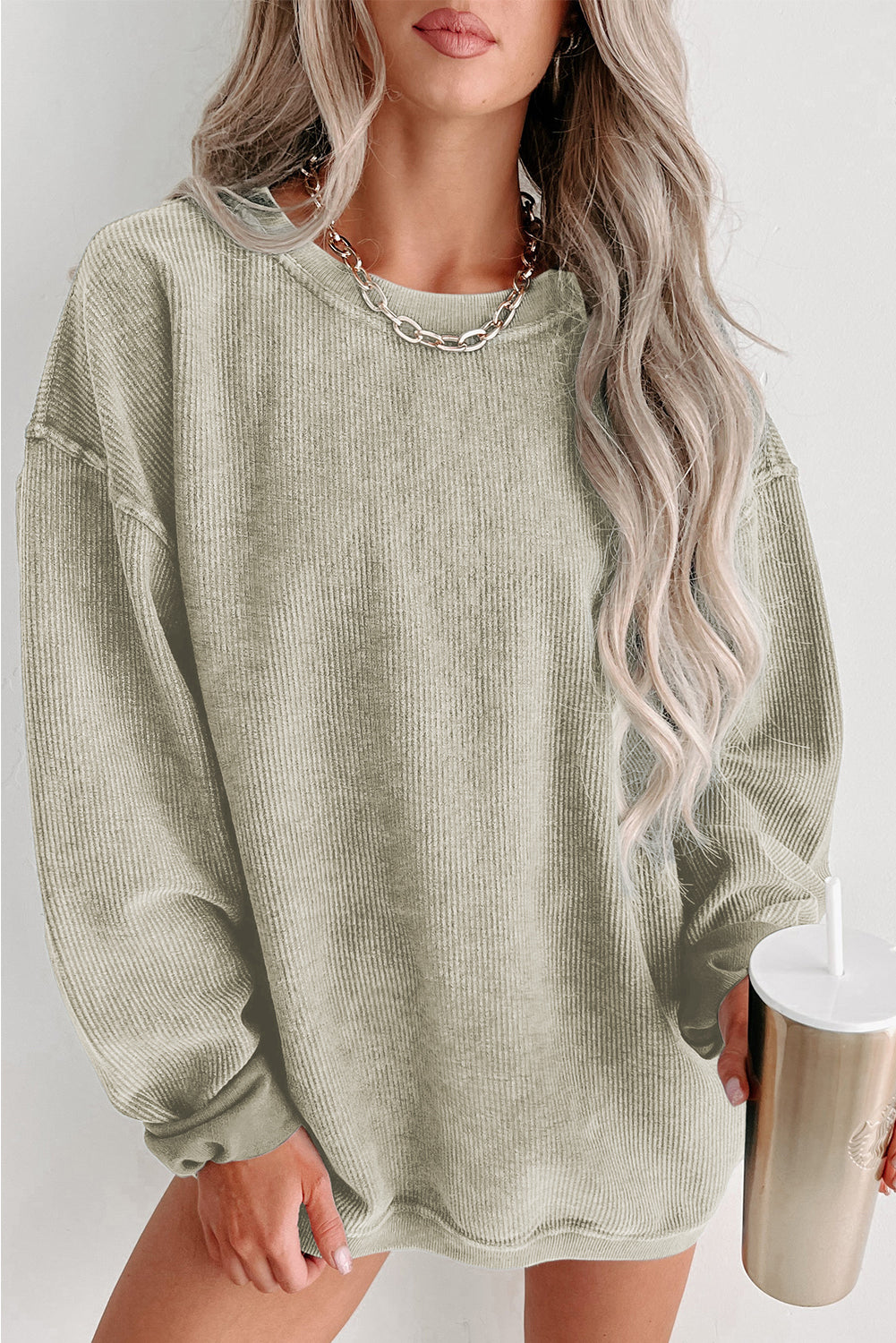 Pull au design réfléchi