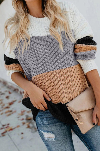 Pull au design réfléchi