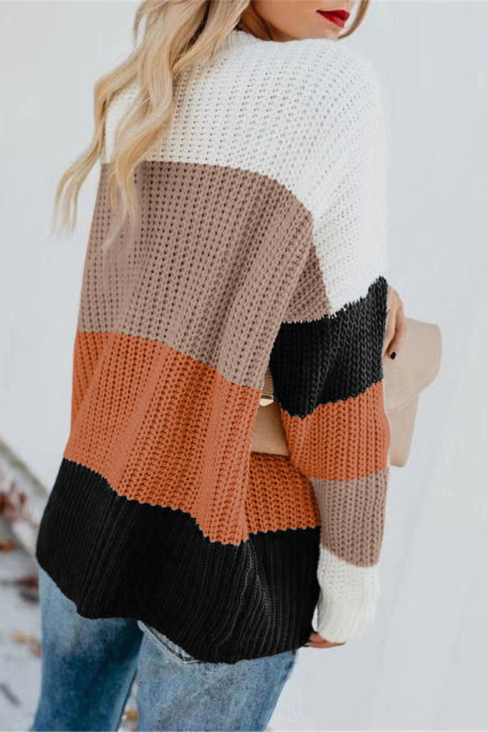 Pull au design réfléchi