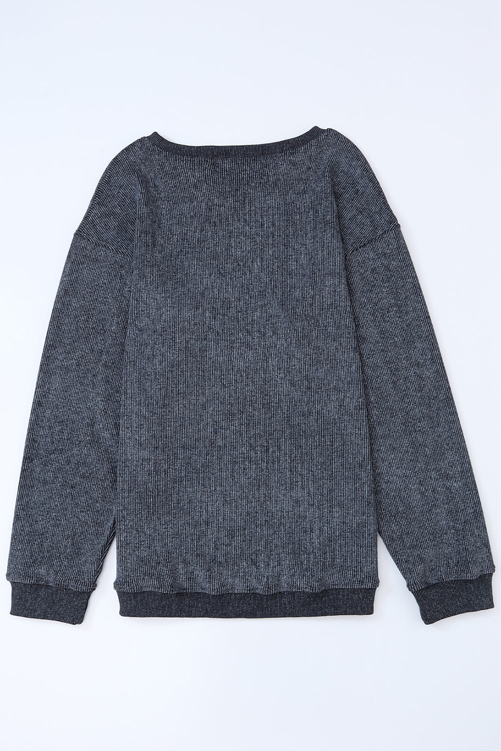 Pull au design réfléchi