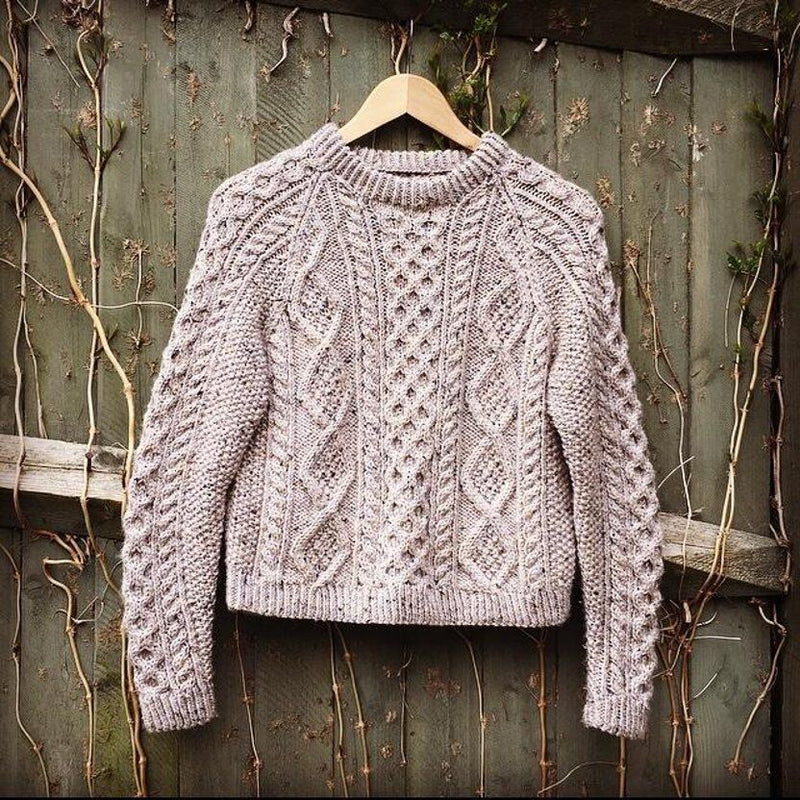 Pull au design réfléchi