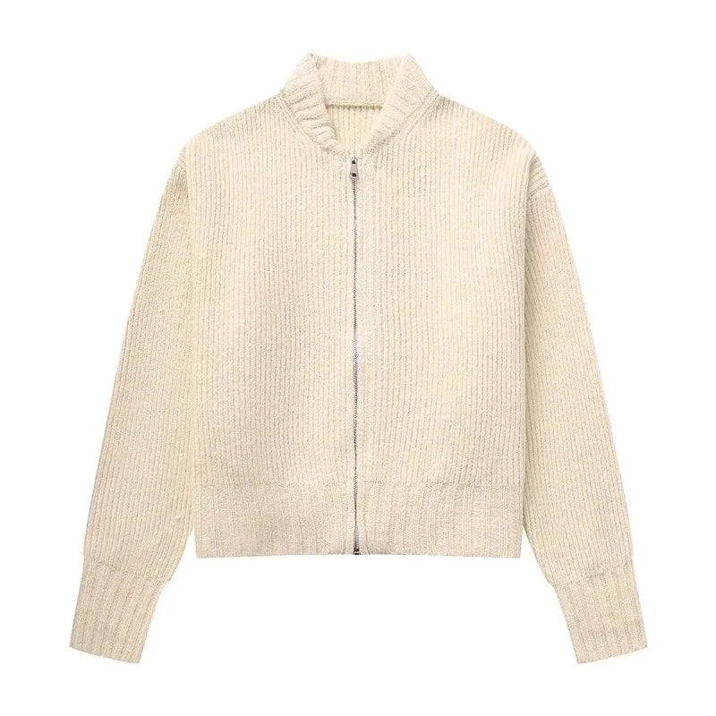 Cardigan magnifiquement confectionné