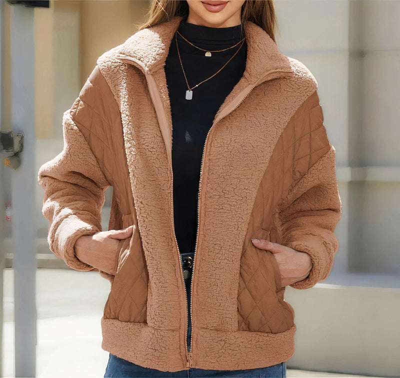 Veste au design réfléchi