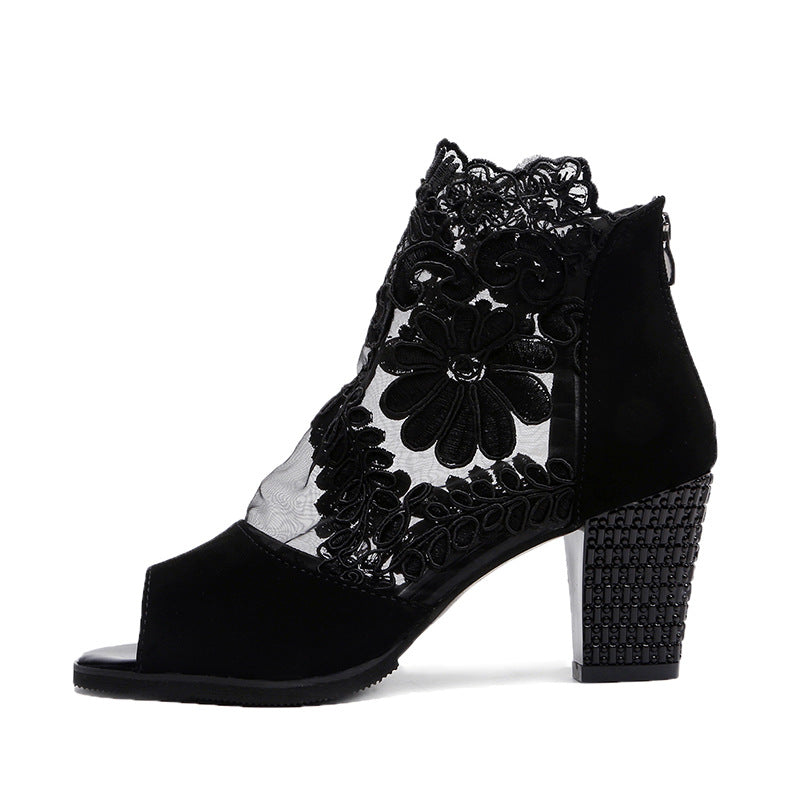 Chaussures Orthopédiques d'Inspiration Vintage