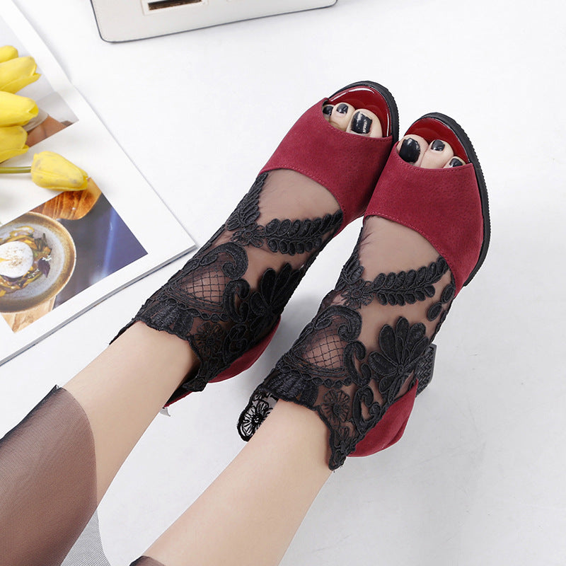 Chaussures Orthopédiques d'Inspiration Vintage