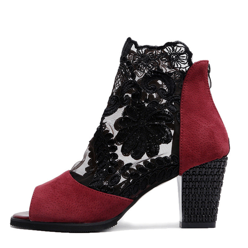 Chaussures Orthopédiques d'Inspiration Vintage