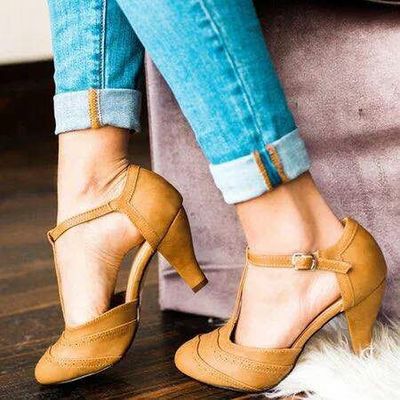 Sandales Orthopédiques Gracieuses au Look Moderne