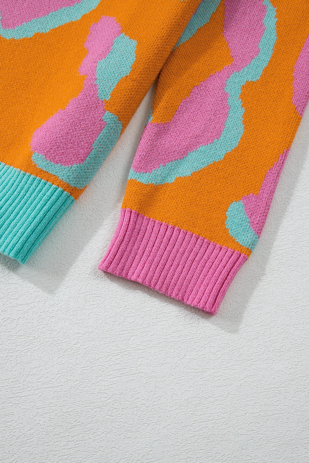 Pull au design réfléchi