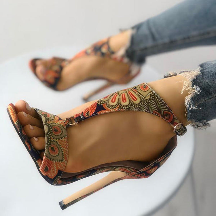 Sandales Orthopédiques Gracieuses au Look Moderne