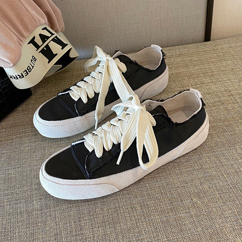 Chaussures Orthopédiques Gracieuses au Look Moderne