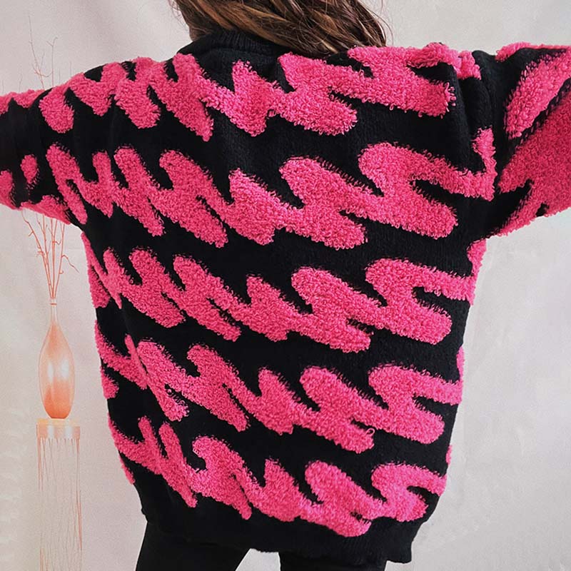 Pull magnifiquement confectionné