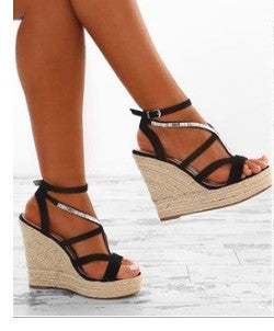 Sandales Orthopédiques Gracieuses au Look Moderne