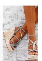 Sandales Orthopédiques Gracieuses au Look Moderne
