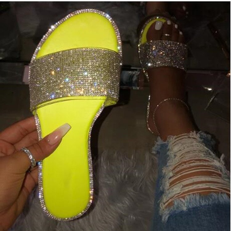 Chaussures Orthopédiques Gracieuses au Look Moderne