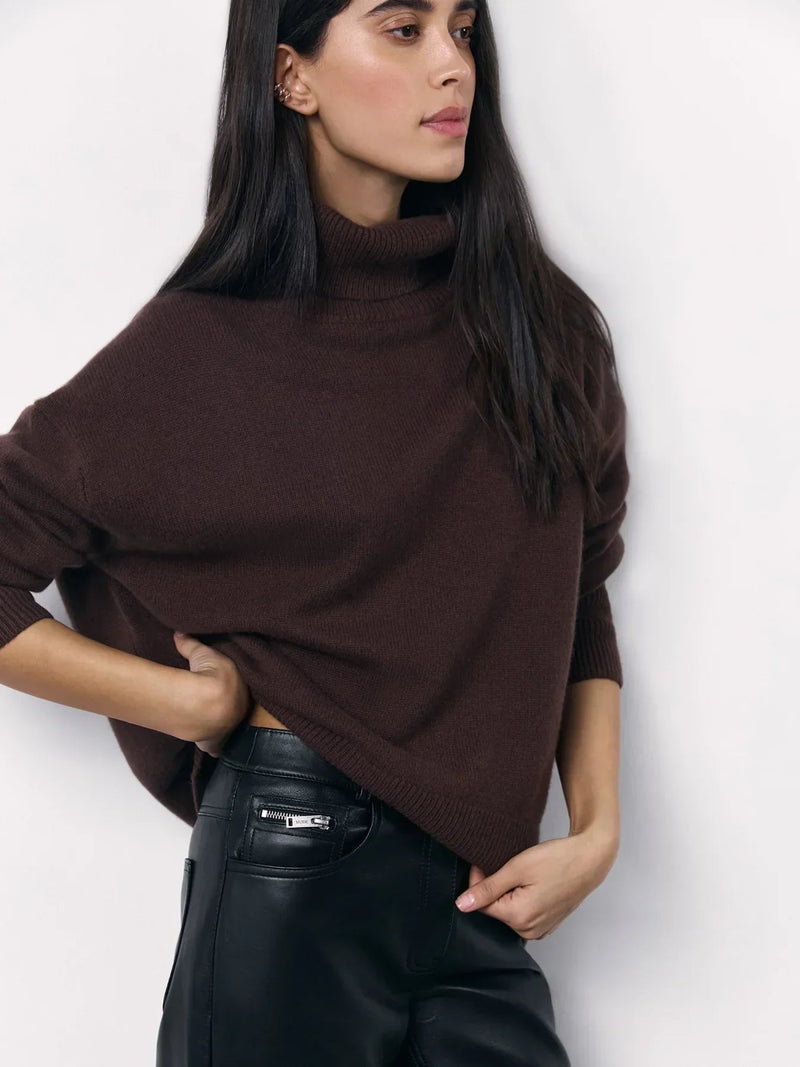 Pull au design réfléchi