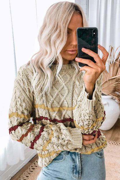 Pull au design réfléchi