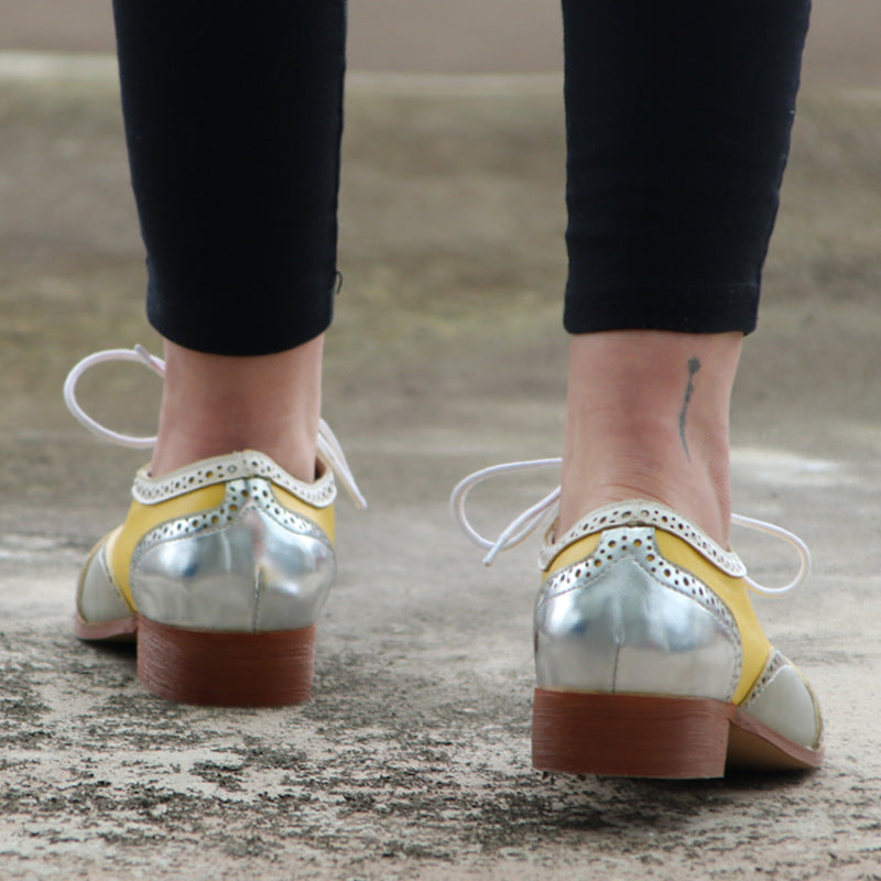 Chaussures Orthopédiques d'Inspiration Vintage