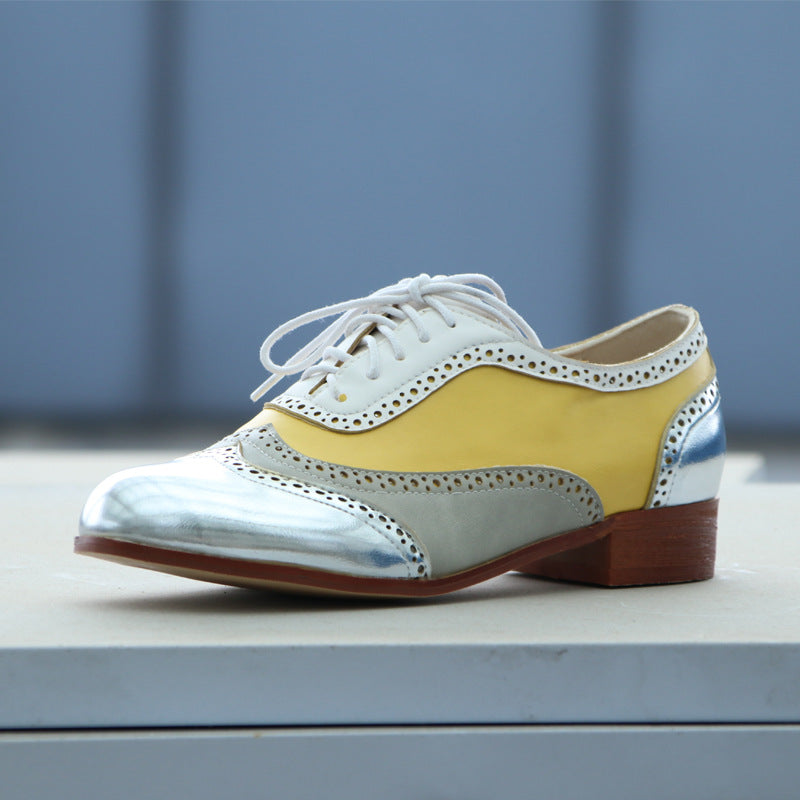 Chaussures Orthopédiques d'Inspiration Vintage