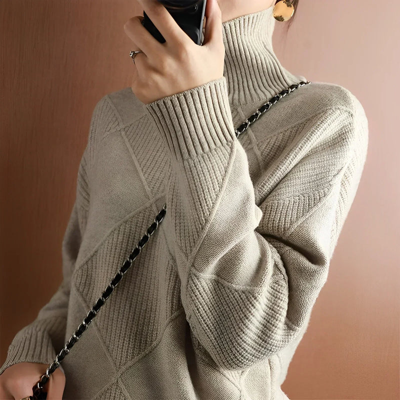 Pull au design réfléchi
