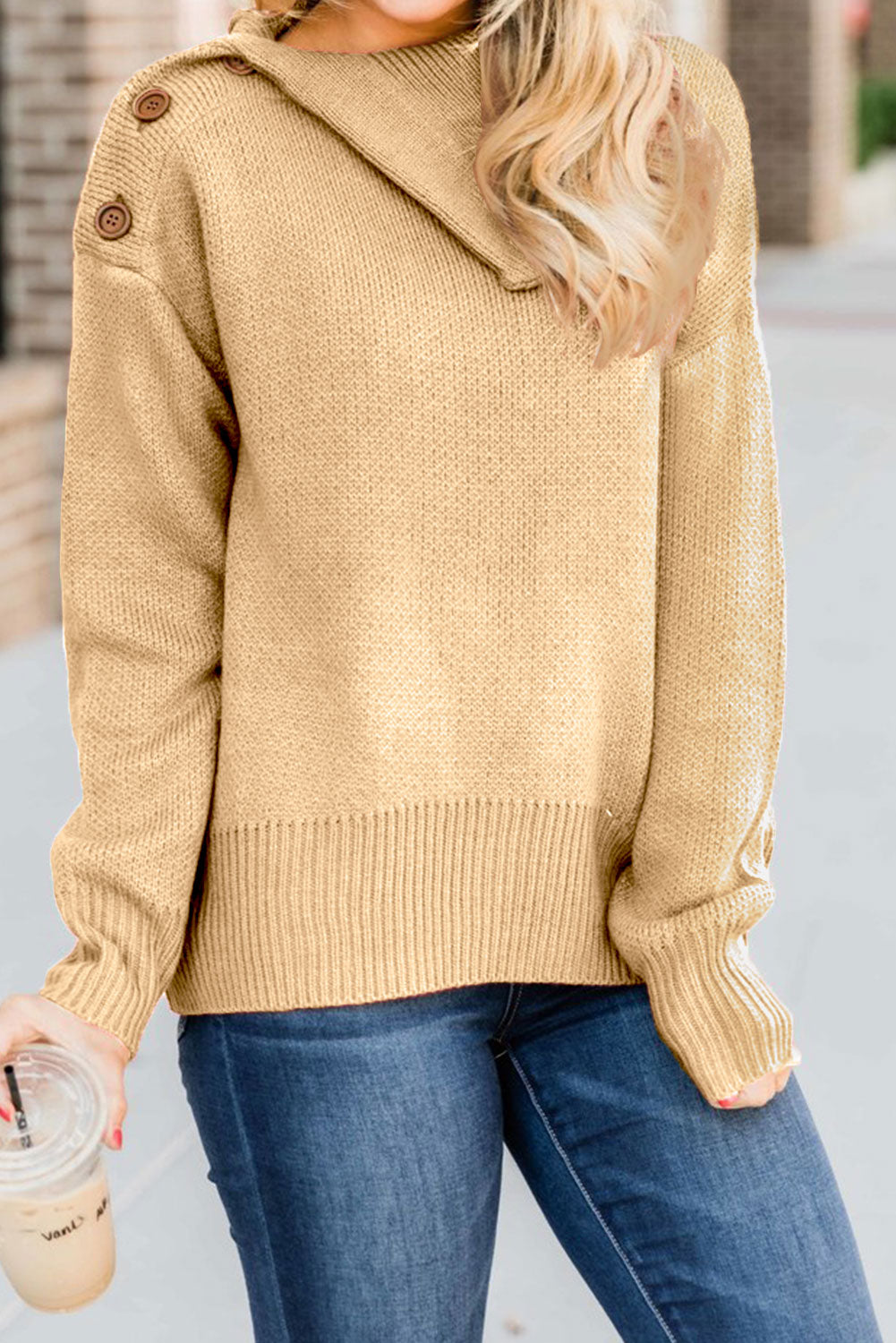 Pull au design réfléchi
