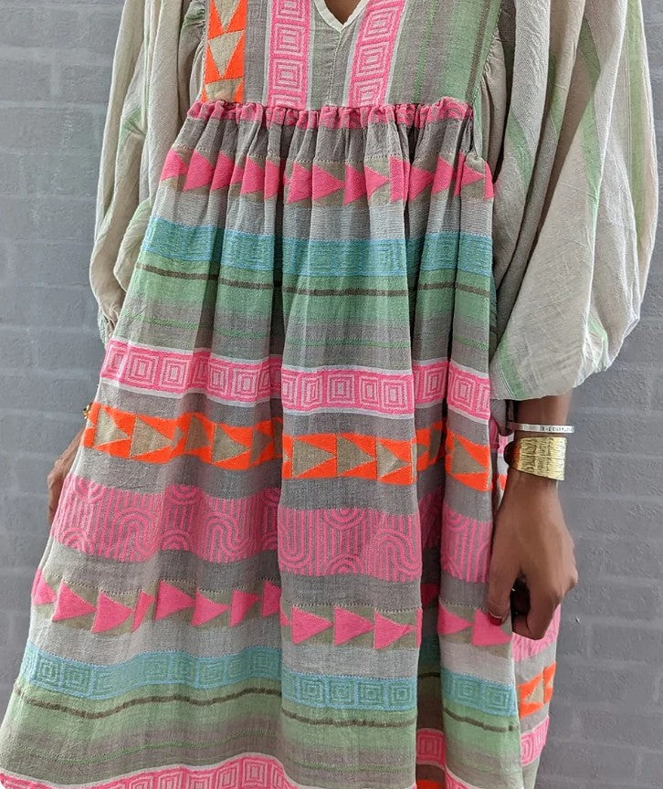 SL | Maxi-robe à manches longues et décolleté en V