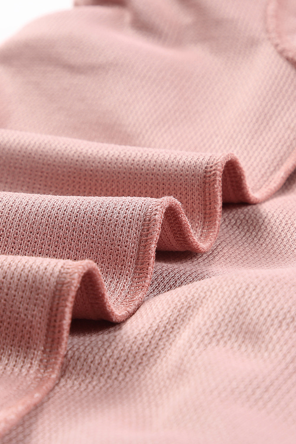 Pull au design réfléchi