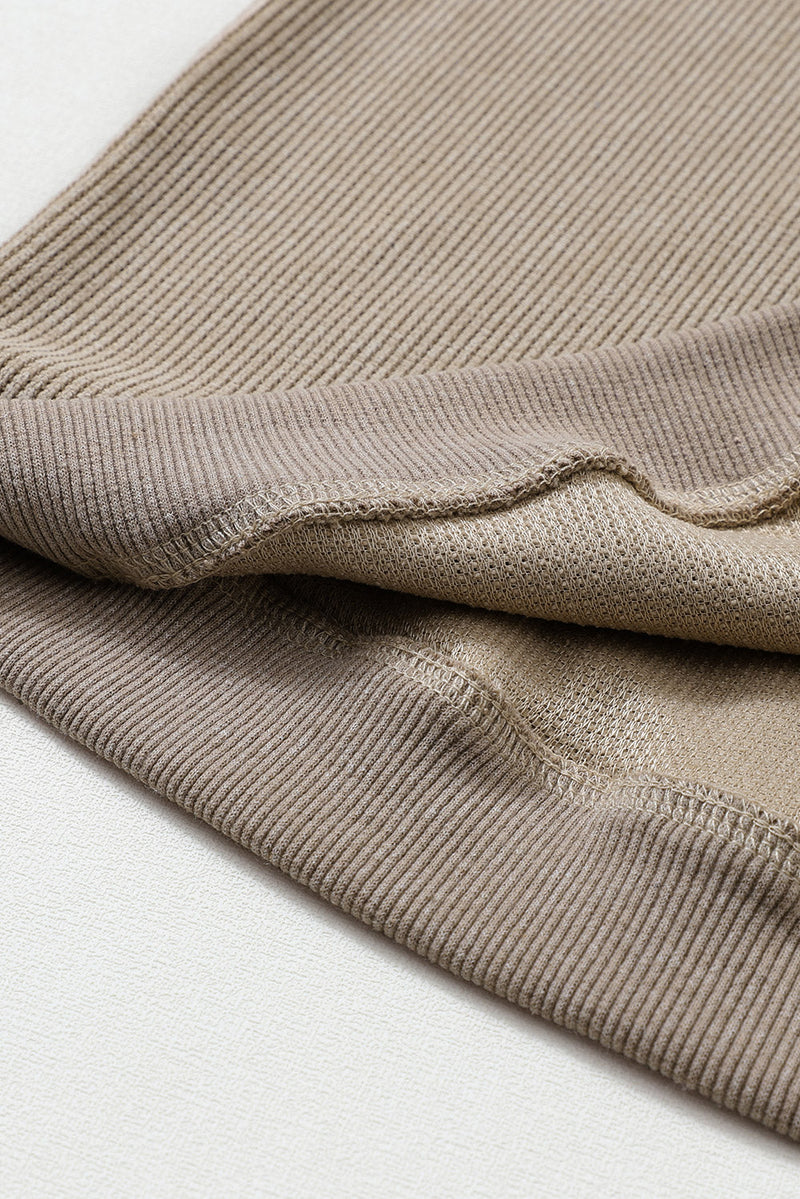 Pull au design réfléchi