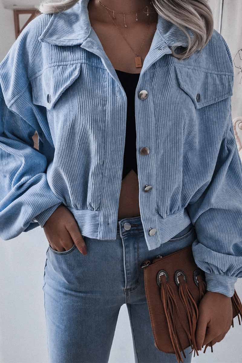 Manteau au style vintage intemporel
