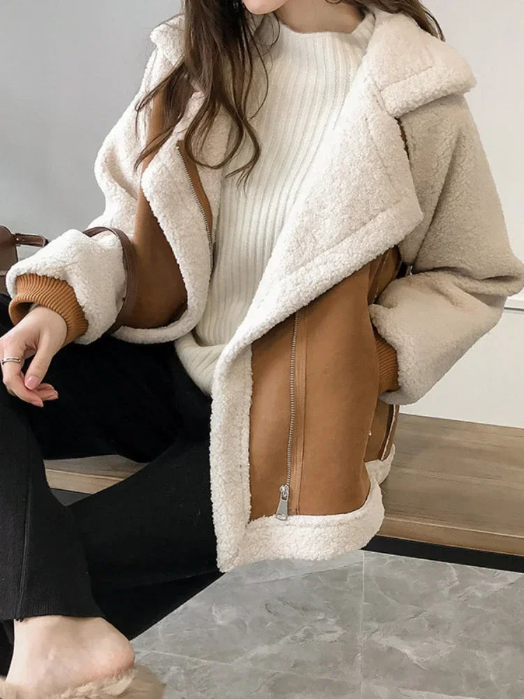 Manteau au design réfléchi