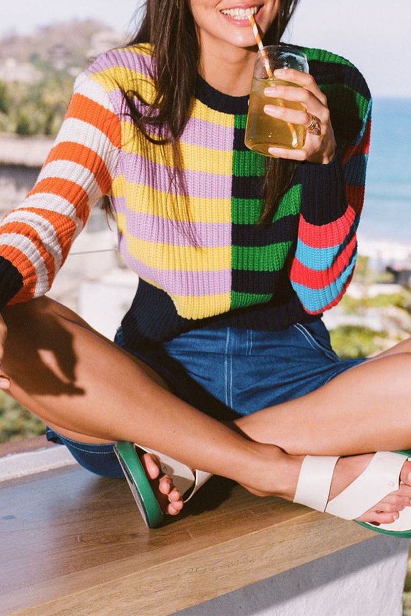 Pull au design réfléchi