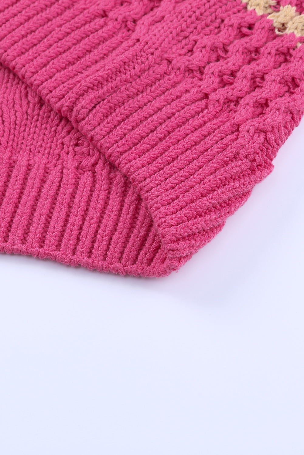 Pull au design réfléchi