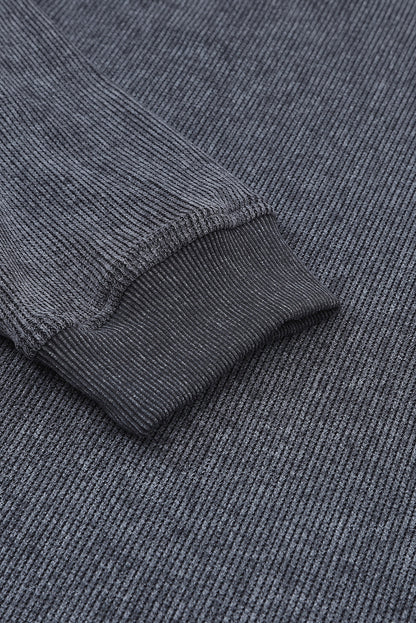 Pull au design réfléchi