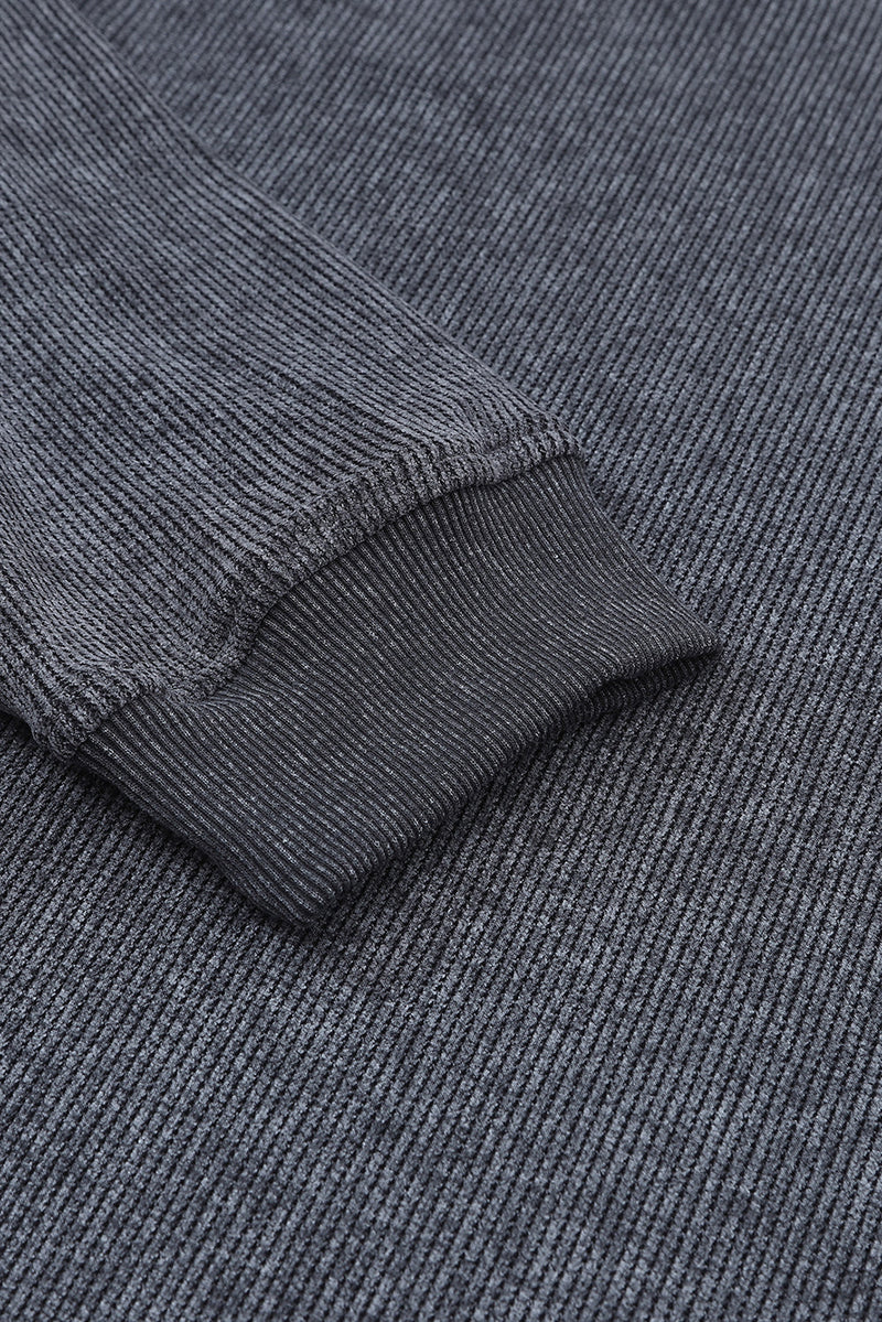 Pull au design réfléchi