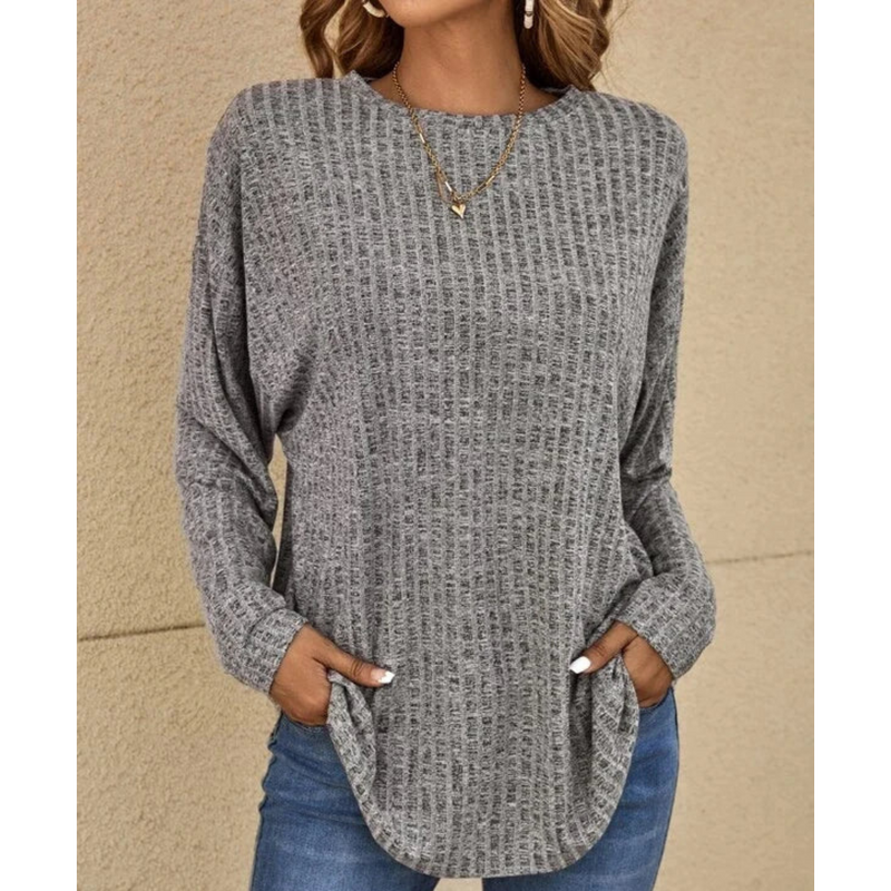 Pull au design réfléchi