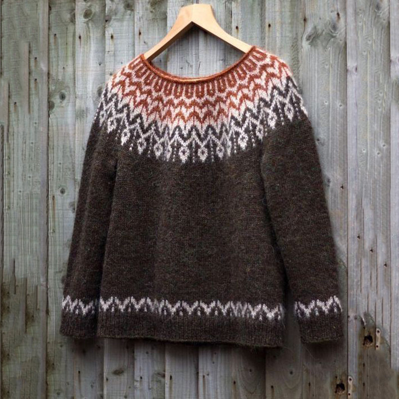 Pull au design réfléchi