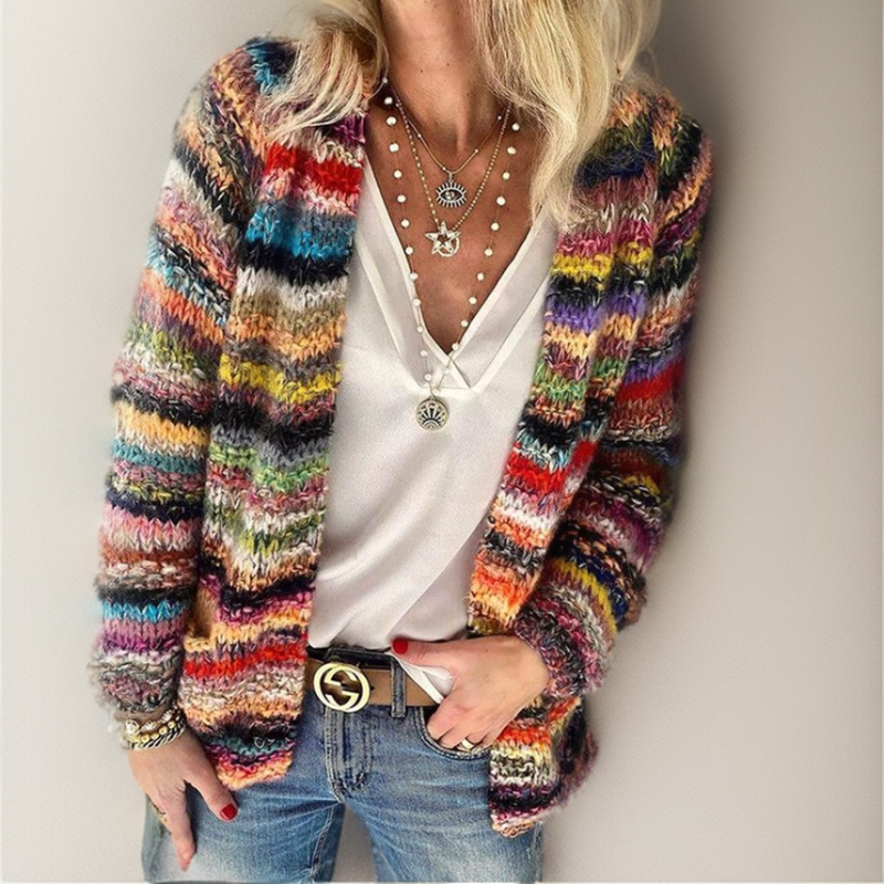 Pull au design réfléchi