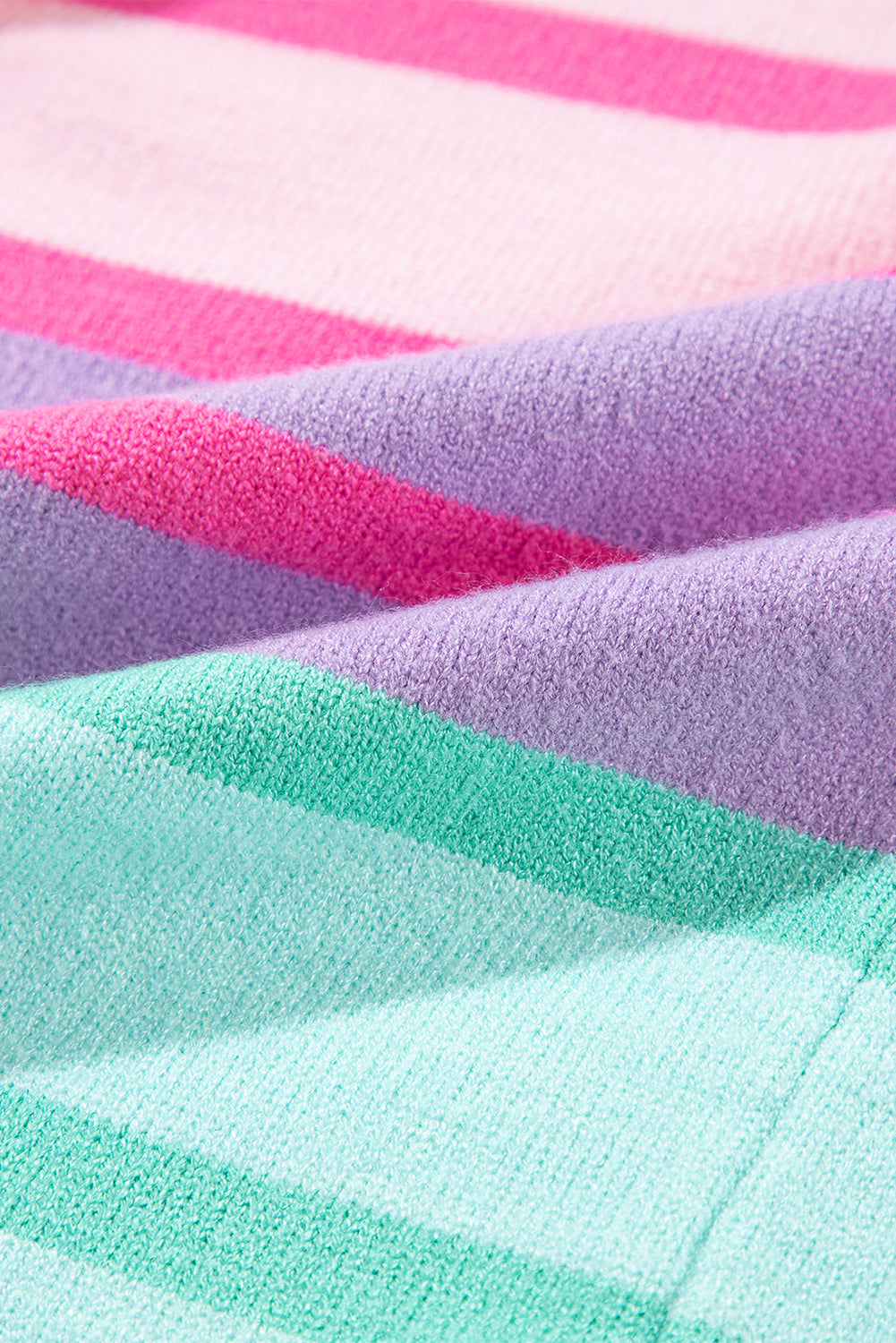 Pull au design réfléchi