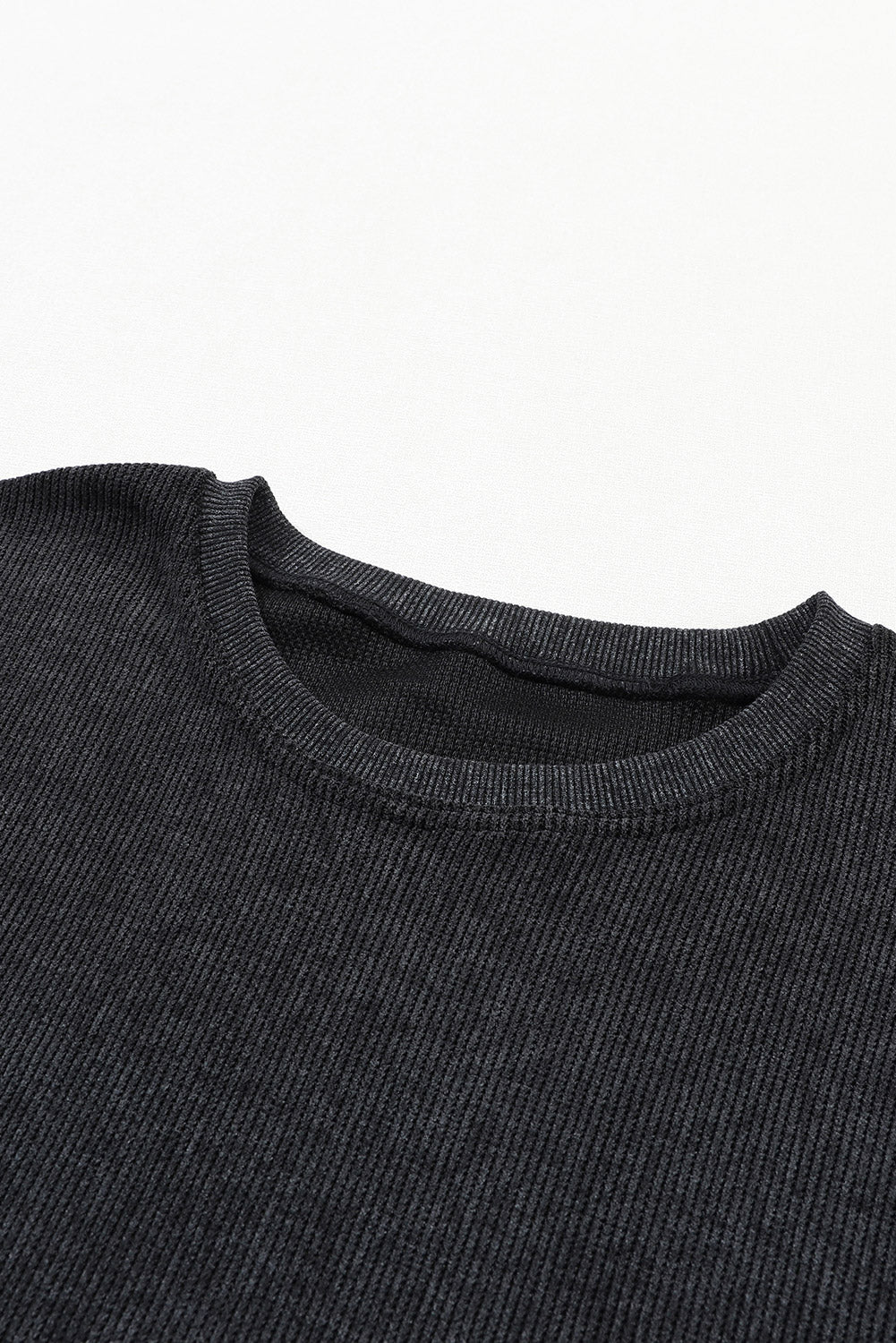 Pull au design réfléchi