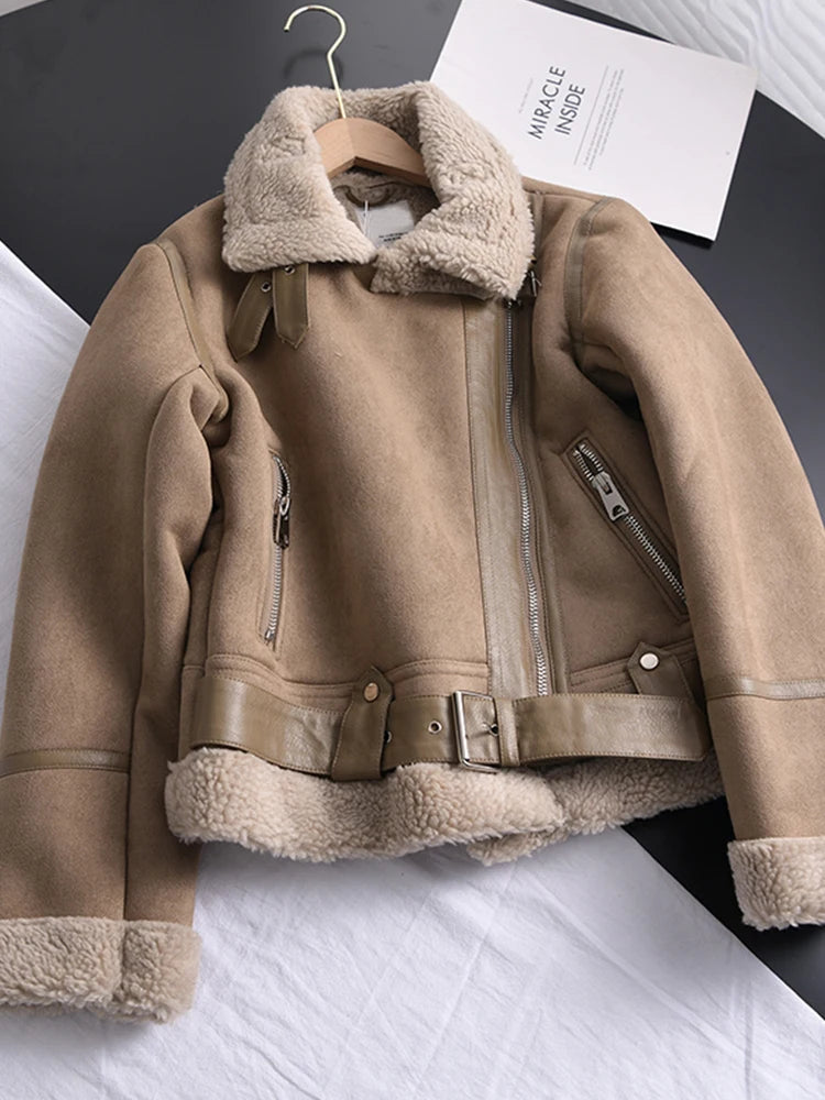 Manteau au design réfléchi