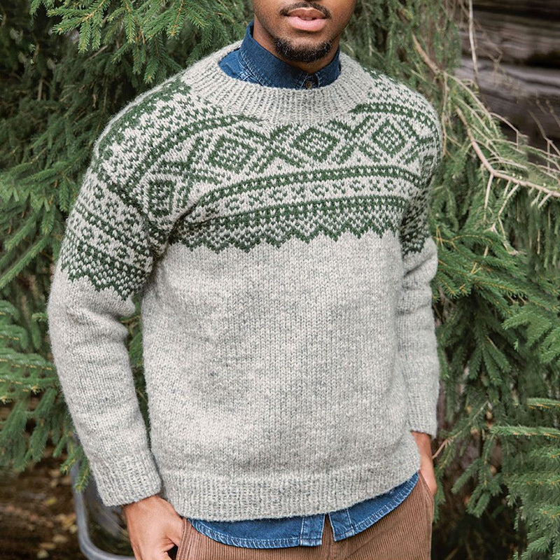 Pull au design réfléchi