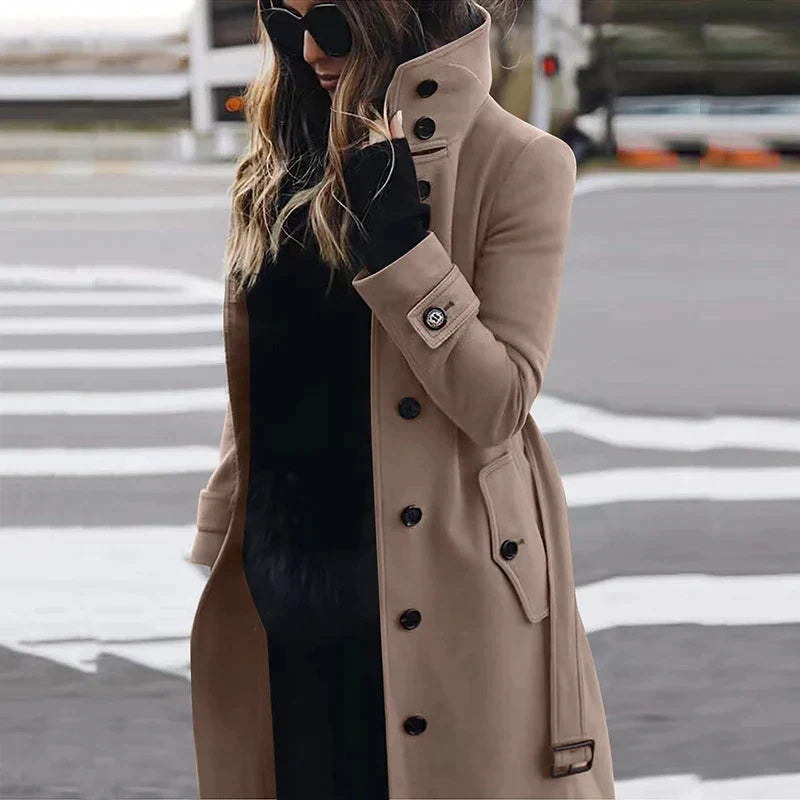 Manteau au design réfléchi